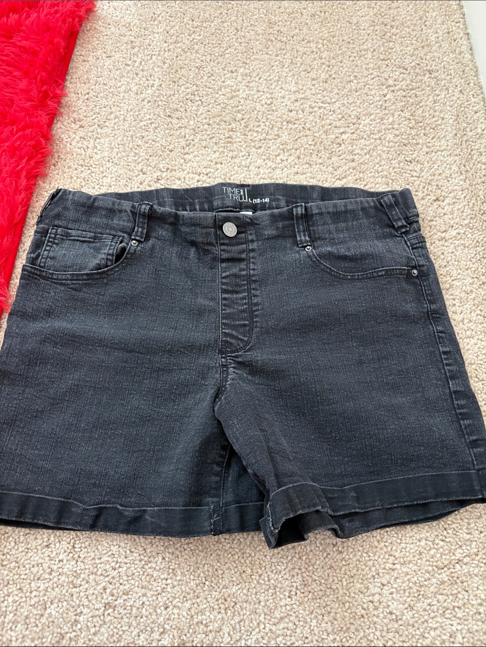 Time and Tru Black Denim Women's Jean Shorts